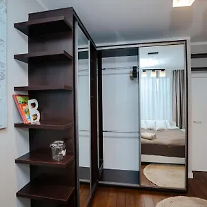 Modern, Spacious With Garage And Balcony Apartament Warszawa